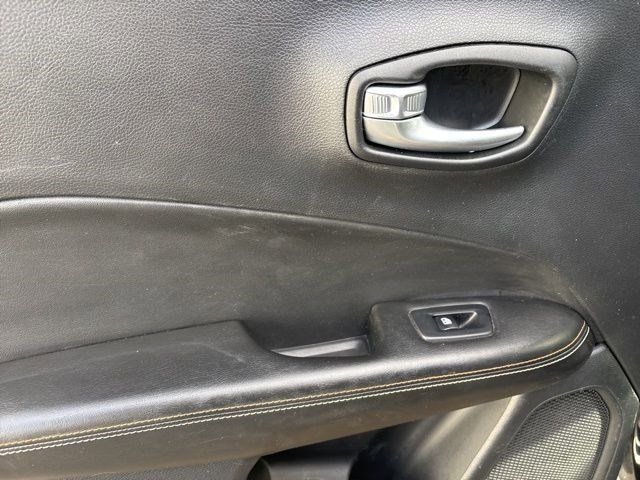 Jeep Compass Latitude FWD 2021 Jeep Compass Latitude FWD 2021