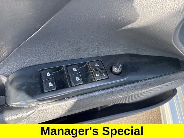 Toyota Camry SE 2020