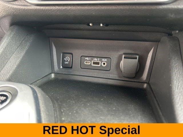 Nissan Sentra SV 2024