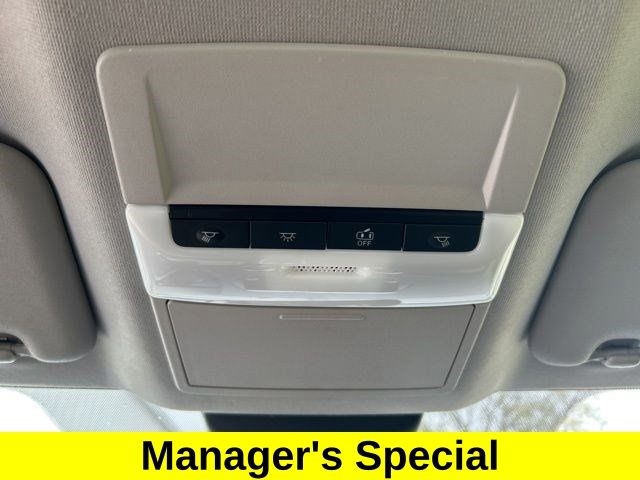 Nissan Sentra SV 2024