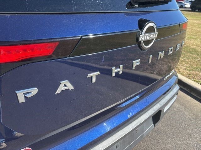 Nissan Pathfinder SV 4WD 2022 Nissan Pathfinder SV 4WD 2022