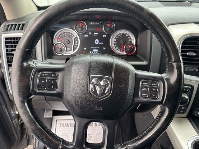 RAM 1500 Classic Tradesman Crew Cab SWB 4WD 2019 RAM 1500 Classic Tradesman Crew Cab SWB 4WD 2019