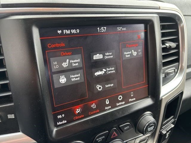 RAM 1500 Classic Tradesman Crew Cab SWB 4WD 2019 RAM 1500 Classic Tradesman Crew Cab SWB 4WD 2019
