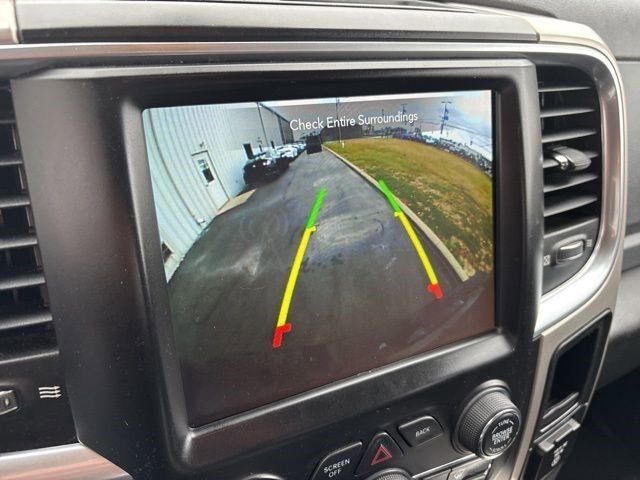 RAM 1500 Classic Tradesman Crew Cab SWB 4WD 2019 RAM 1500 Classic Tradesman Crew Cab SWB 4WD 2019