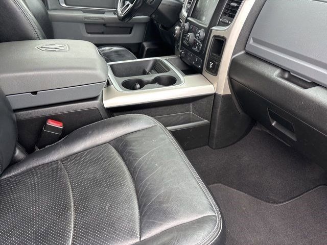 RAM 1500 Classic Tradesman Crew Cab SWB 4WD 2019 RAM 1500 Classic Tradesman Crew Cab SWB 4WD 2019