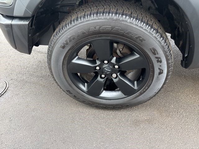 RAM 1500 Classic Tradesman Crew Cab SWB 4WD 2019 RAM 1500 Classic Tradesman Crew Cab SWB 4WD 2019