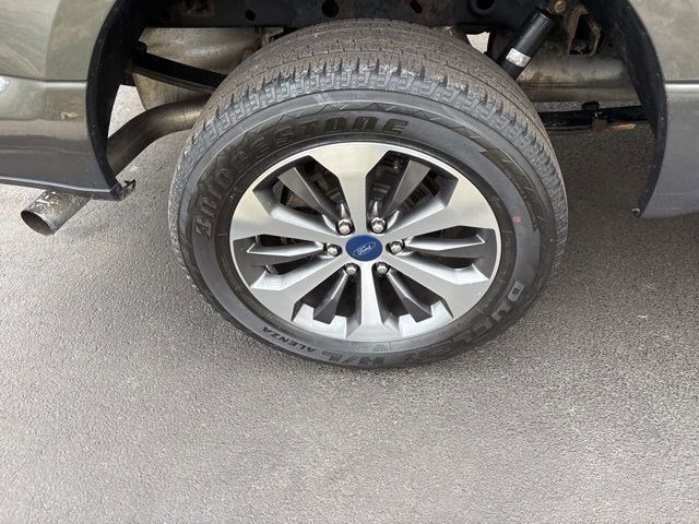 Ford F-150 XL SuperCrew 5.5-ft. Bed 4WD 2019 Ford F-150 XL SuperCrew 5.5-ft. Bed 4WD 2019