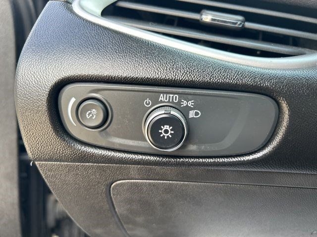 Chevrolet Malibu  2021