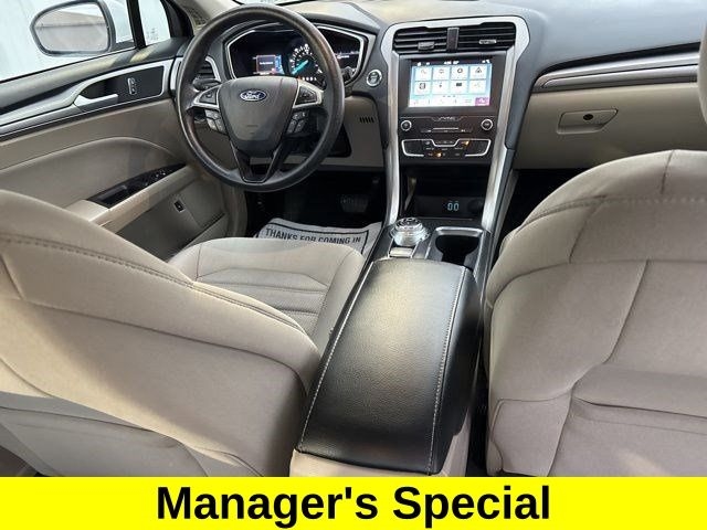 Ford Fusion Hybrid SE 2019