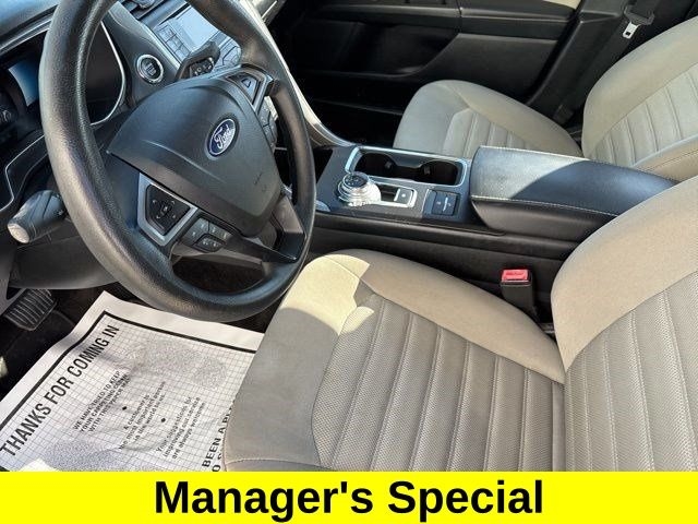 Ford Fusion Hybrid S 2018