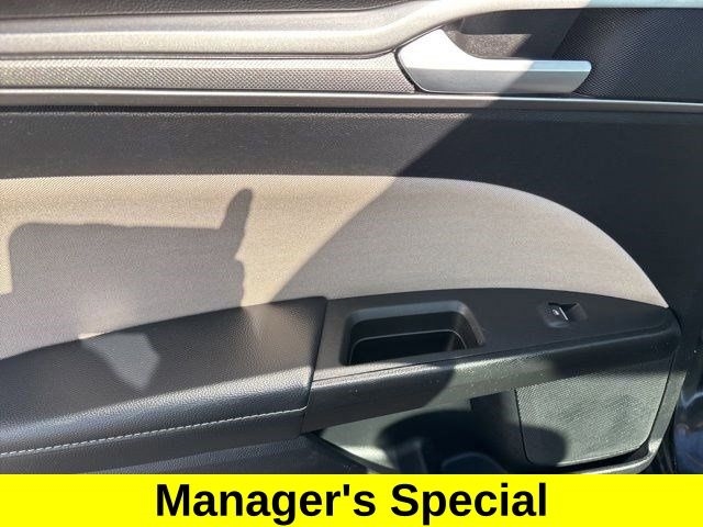 Ford Fusion Hybrid S 2018