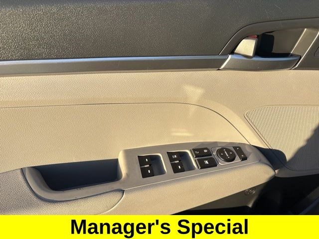 Hyundai Elantra SE 2019