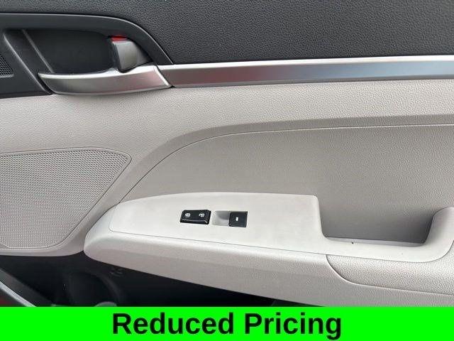 Hyundai Elantra SE 2019