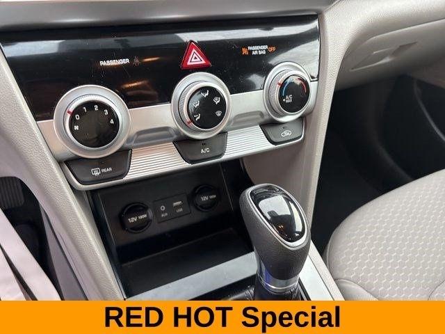 Hyundai Elantra SE 2019