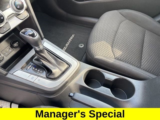 Hyundai Elantra SE 2019