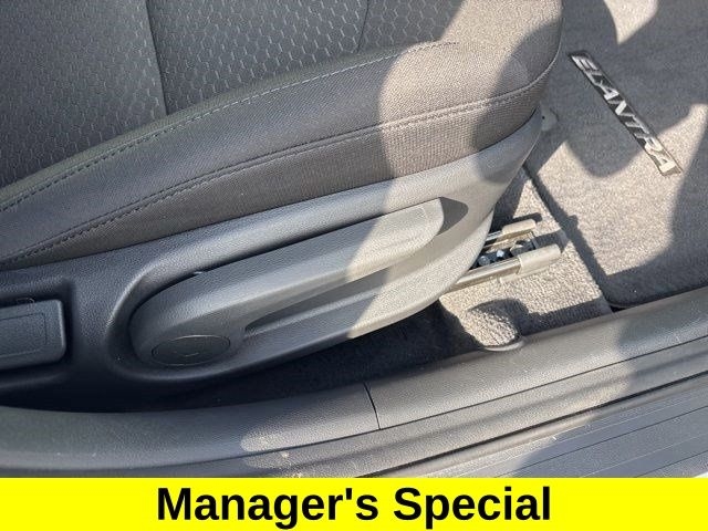 Hyundai Elantra SE 2019