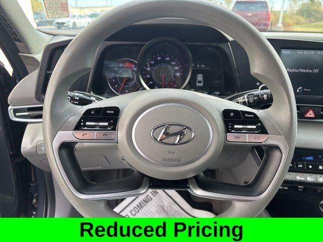 Hyundai Elantra SEL 2023