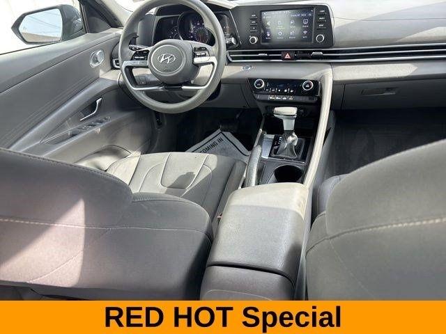 Hyundai Elantra SEL 2023