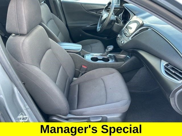 Chevrolet Malibu  2023