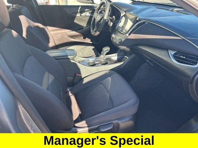 Chevrolet Malibu  2023