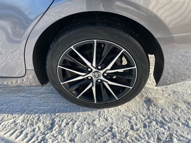 Toyota Camry SE 2022