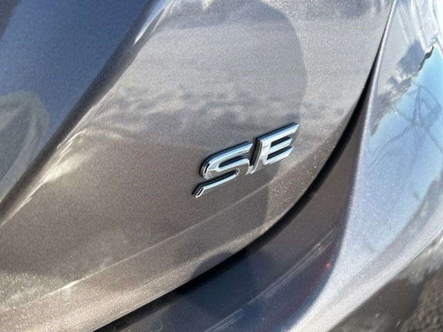 Toyota Camry SE 2022