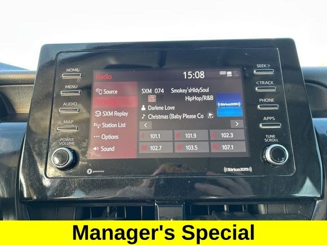 Toyota Camry SE 2022