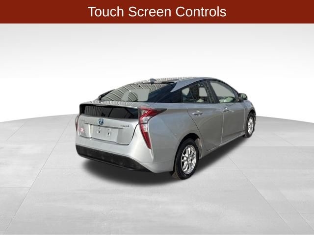Toyota Prius Two 2016