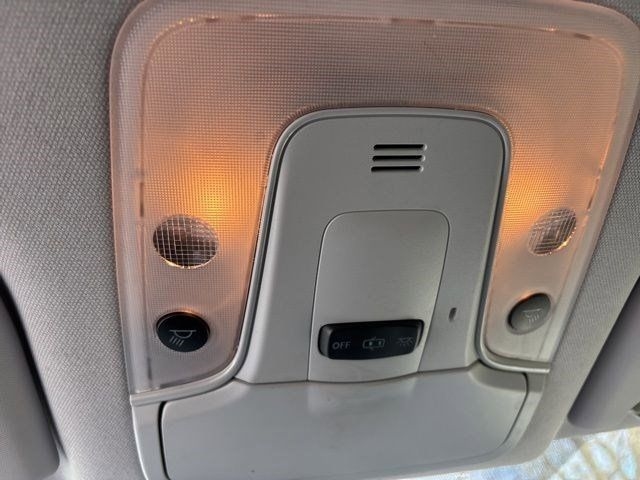 Toyota Prius Two 2016