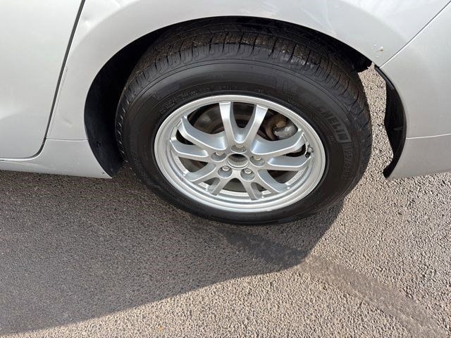 Toyota Prius Two 2016