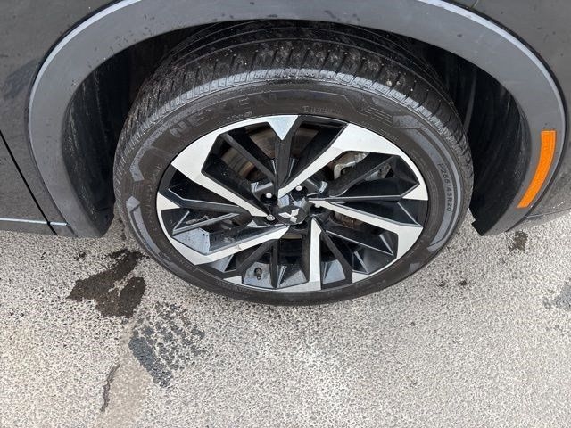 Mitsubishi Outlander SEL 4WD 2022