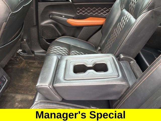 Mitsubishi Outlander SEL 4WD 2022