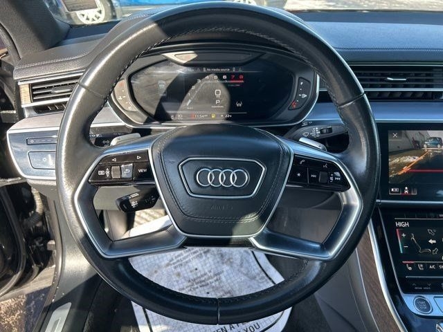 Audi A8  2022