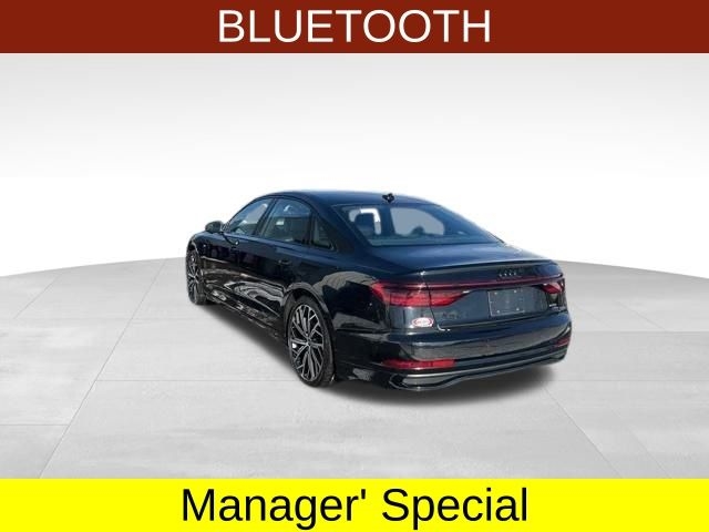 Audi A8  2022