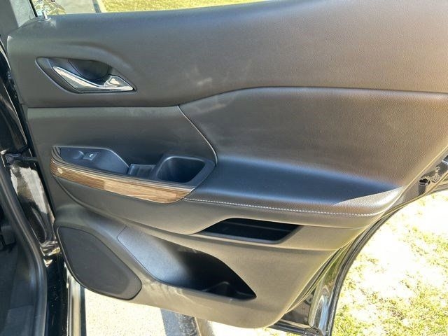 GMC Acadia SLE-2 AWD 2019 GMC Acadia SLE-2 AWD 2019