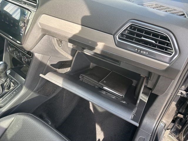 Volkswagen Tiguan  2021