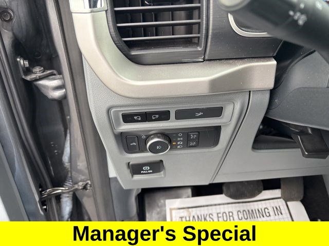 Ford F-150 XLT SuperCrew 4WD 2023