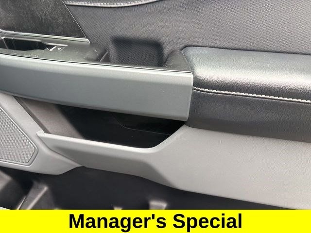 Ford F-150 XLT SuperCrew 4WD 2023