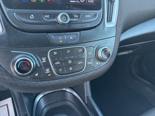 Chevrolet Malibu  2023