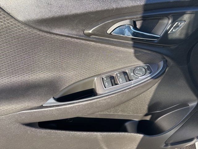 Chevrolet Malibu  2023