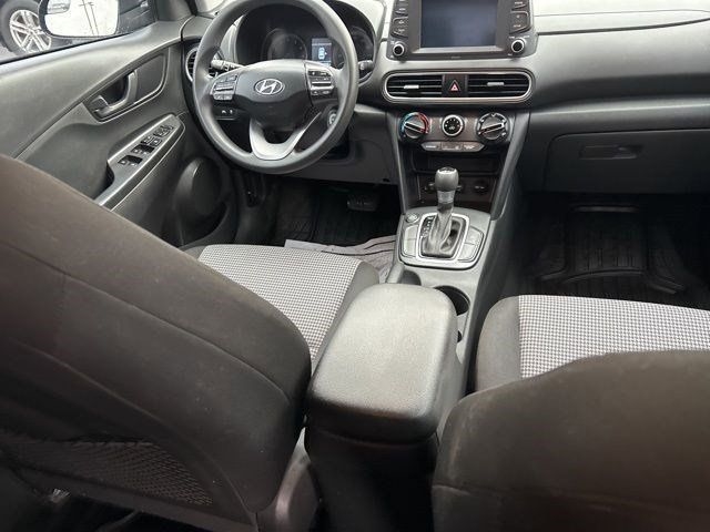 Hyundai Kona SE 2021