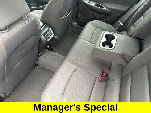 Chevrolet Malibu  2023