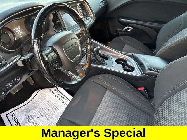 Dodge Challenger SXT 2021