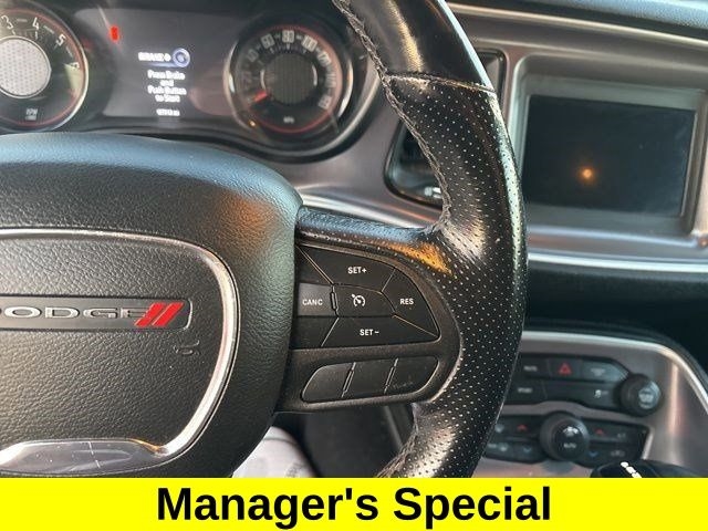 Dodge Challenger SXT 2021