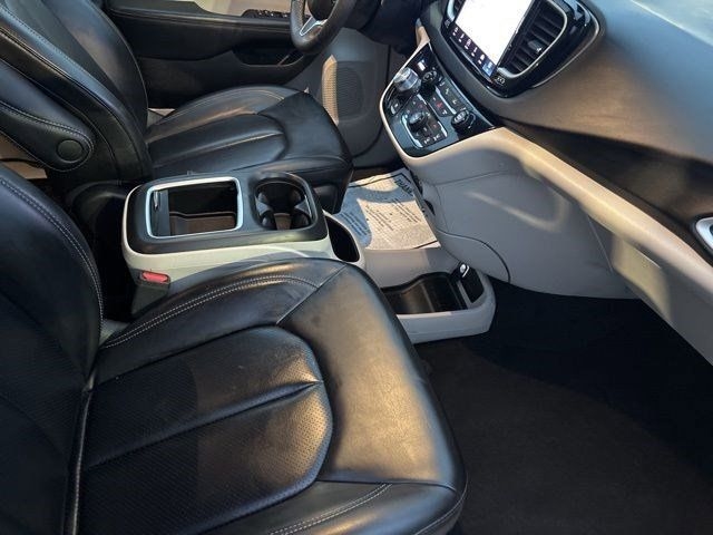 Chrysler Pacifica Touring L 2023