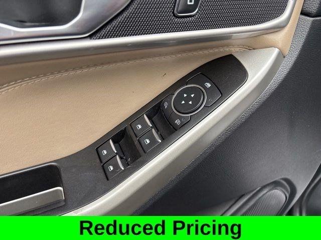 Ford Explorer XLT 4WD 2022