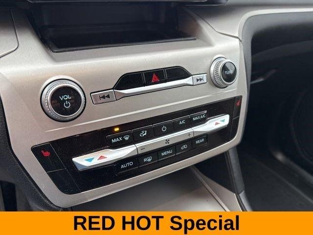 Ford Explorer XLT 4WD 2022