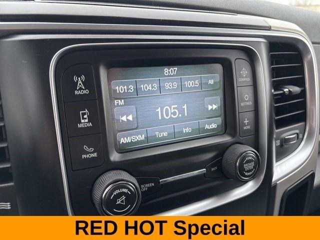 RAM 1500 SLT Crew Cab 4WD 2017