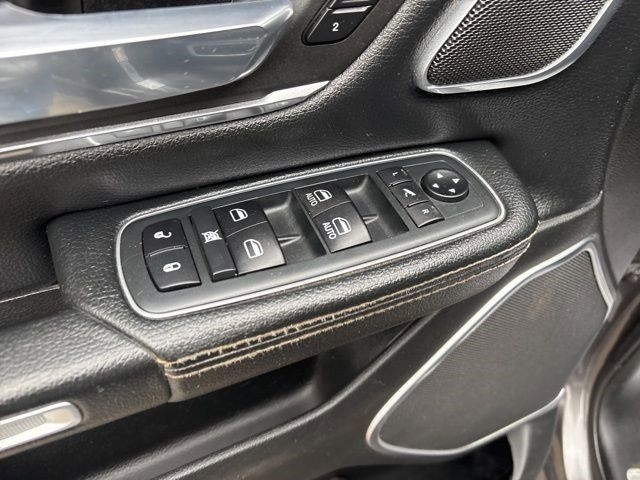 RAM 1500 Laramie Crew Cab 4WD 2020