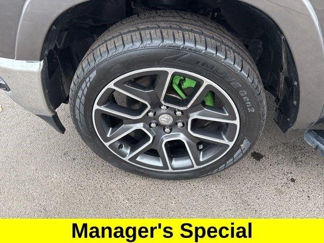 RAM 1500 Laramie Crew Cab 4WD 2020